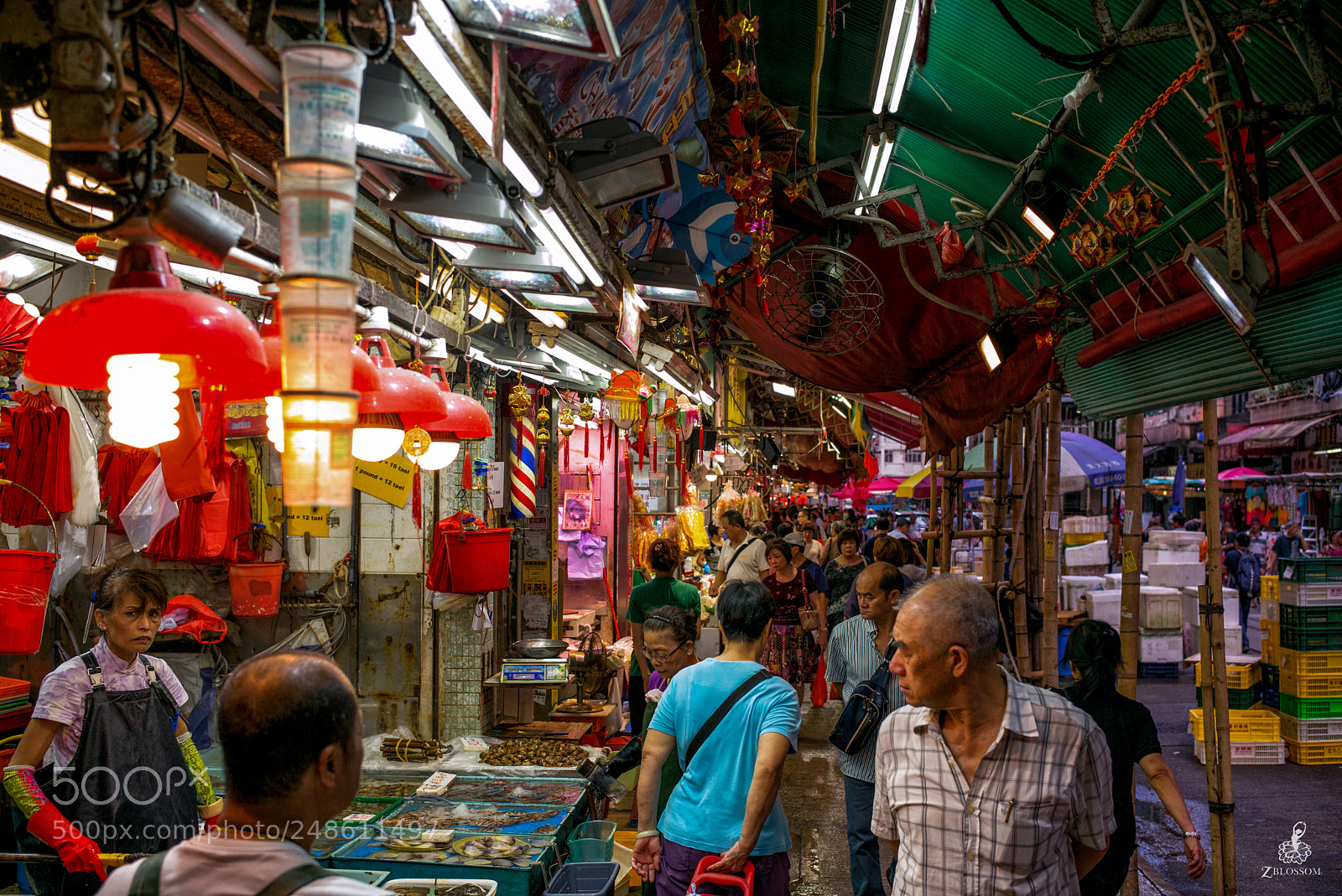 Leica M (Typ 240) sample photo. Wet market corner photography