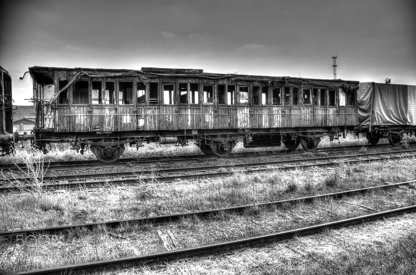 Nikon D5100 sample photo. Train black &white photography
