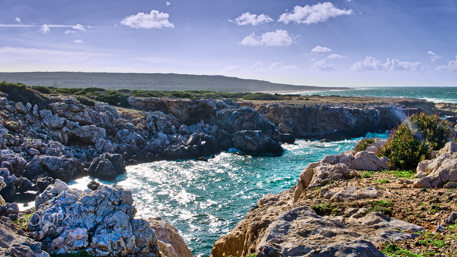 Sony a6000 + Sigma 30mm F1.4 DC DN | C sample photo. Shores of cyprus photography