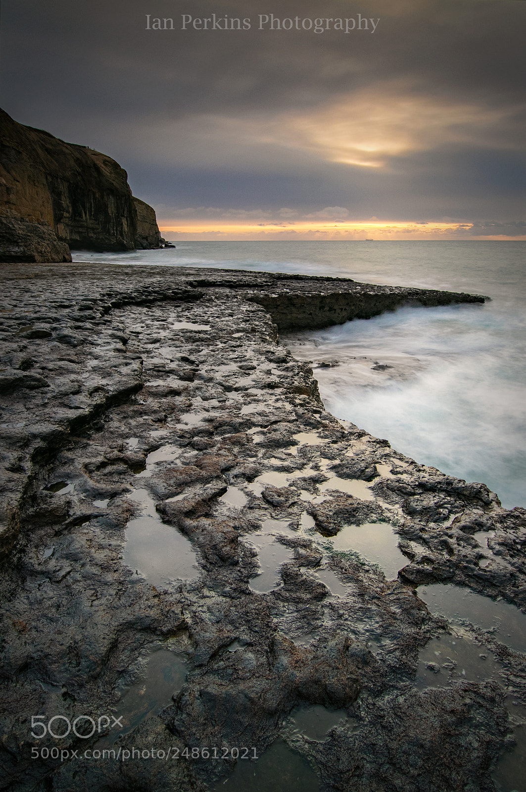 Canon EOS 80D sample photo. Sunrise at dancing ledge photography