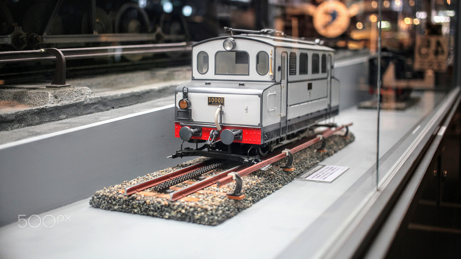 Canon EF 40mm F2.8 STM sample photo. Old fashioned train in japan, miniature photography