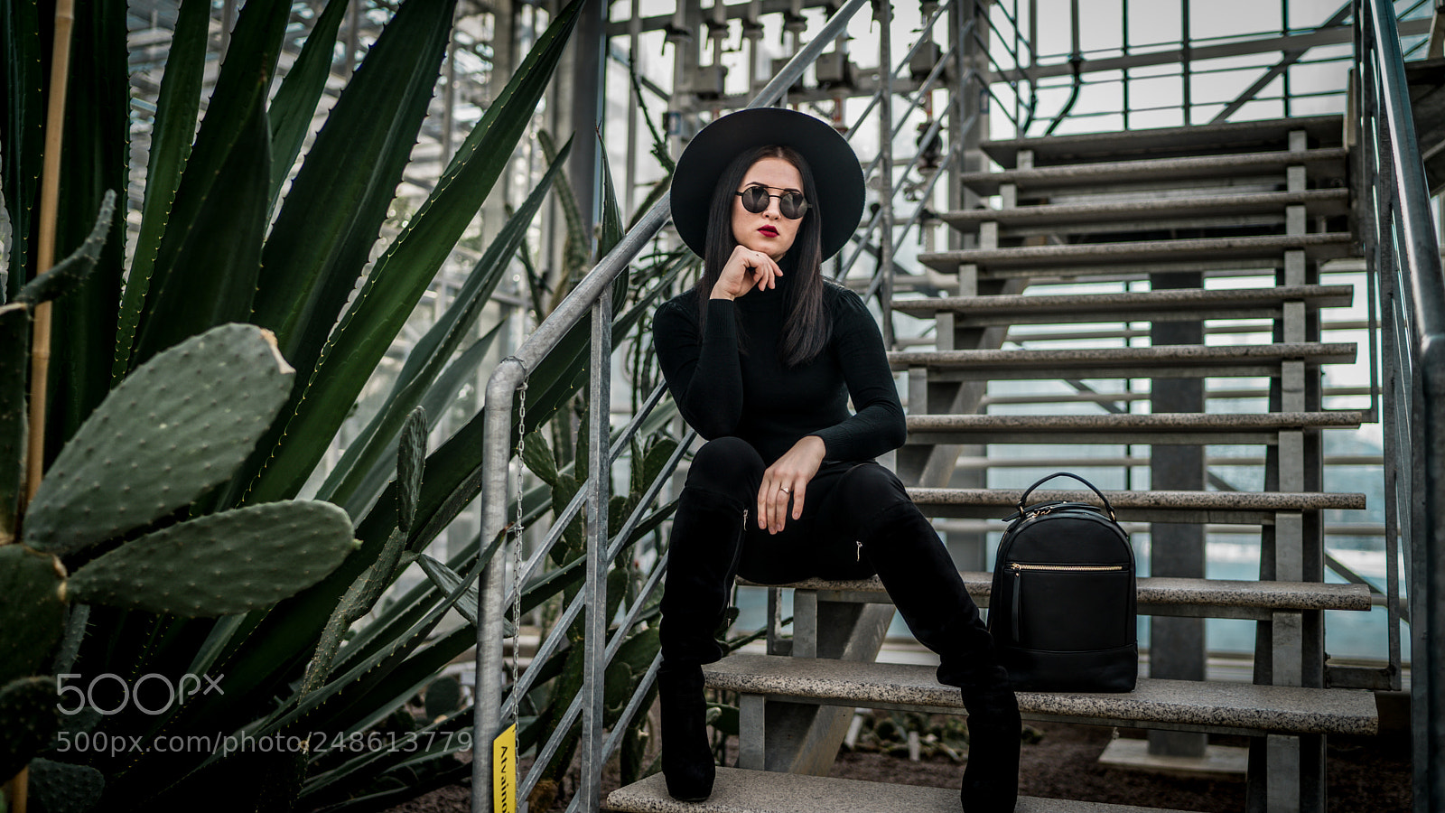 Sony a7 sample photo. Fashionable photography