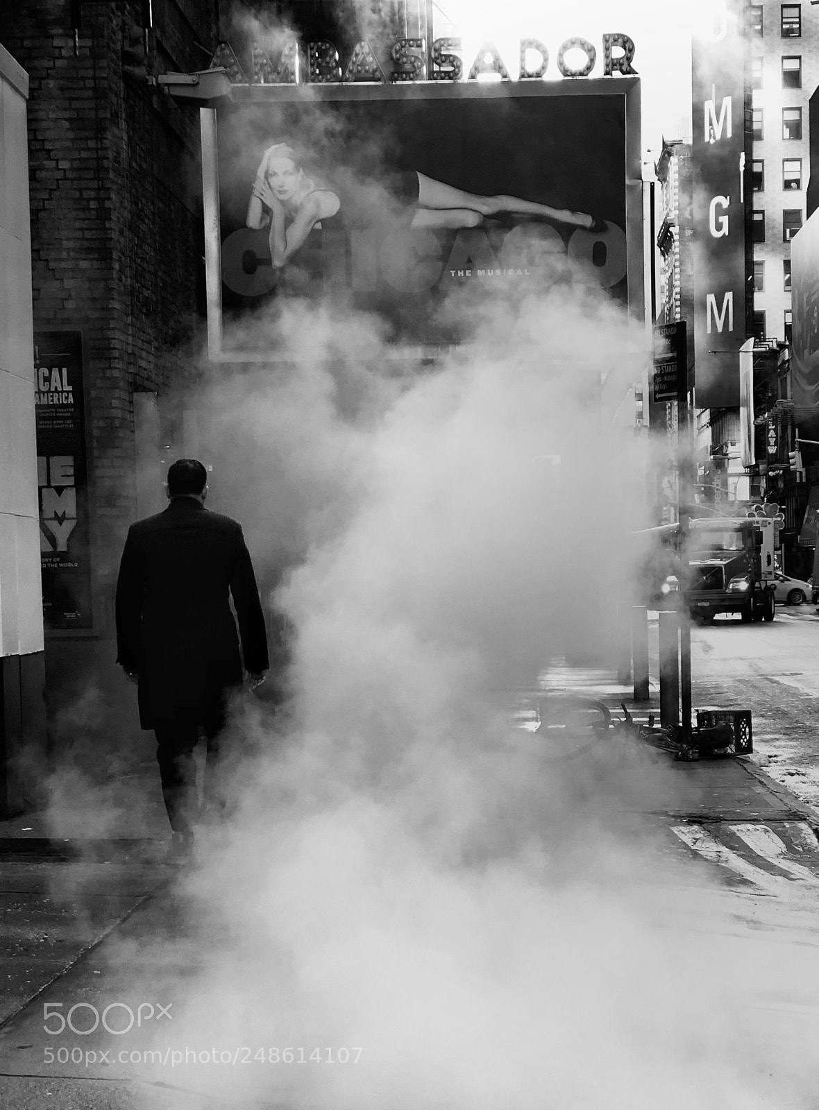 Apple iPhone 8 Plus sample photo. Smoke photography