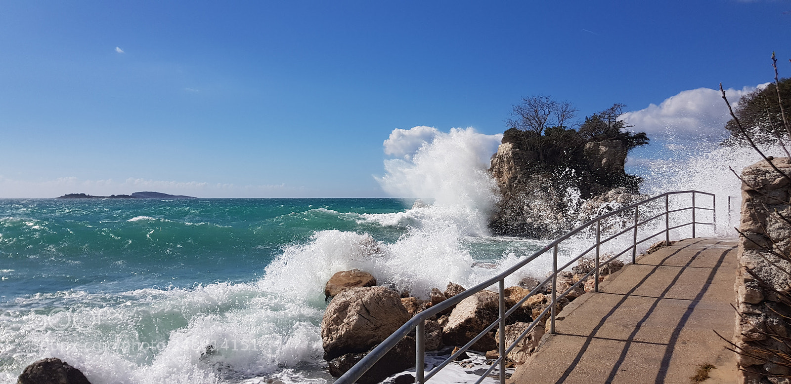 Samsung Galaxy S8+ sample photo. Waves photography
