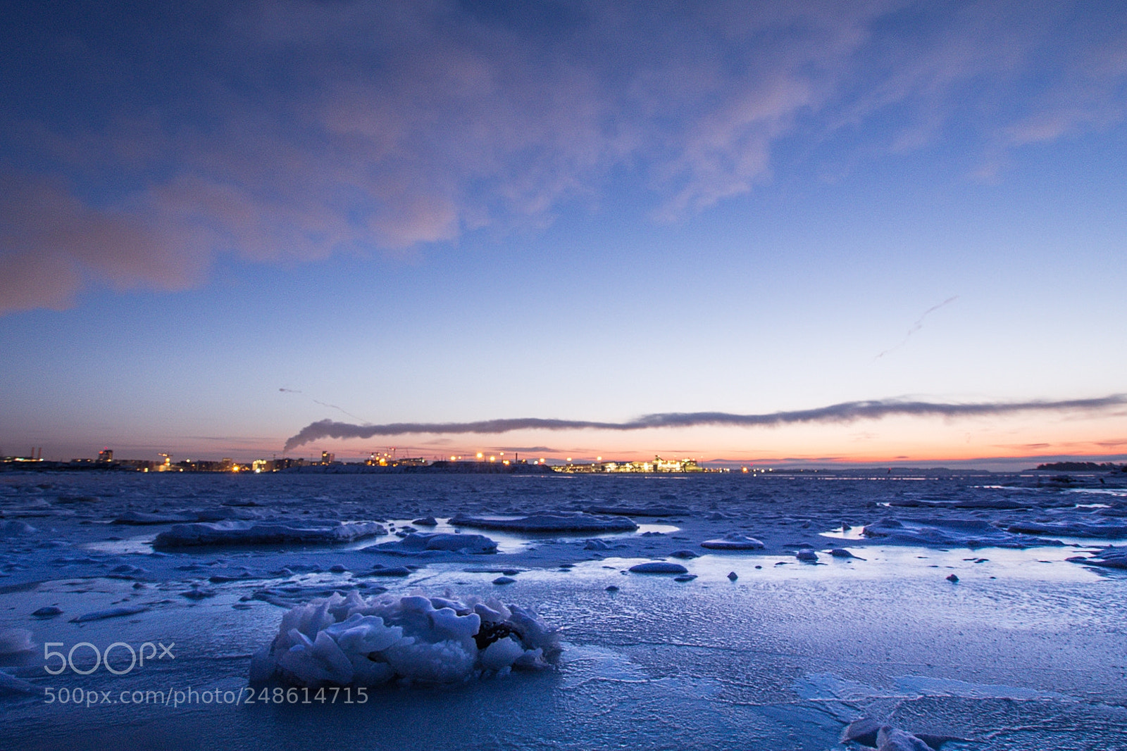 Olympus OM-D E-M5 sample photo. Icy sea photography