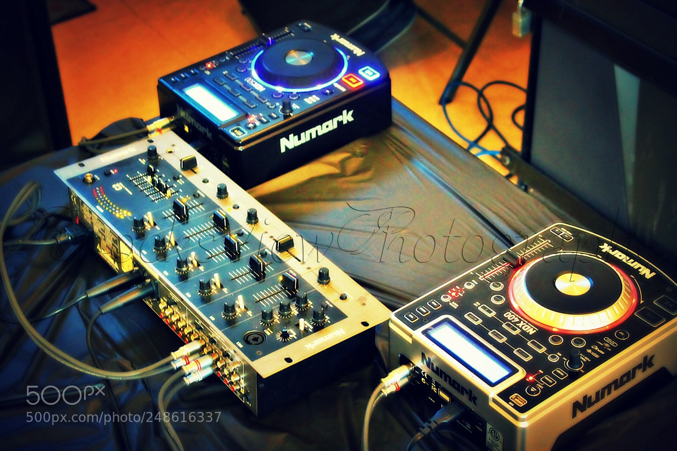 Canon EOS 1100D (EOS Rebel T3 / EOS Kiss X50) sample photo. Dj gig photography