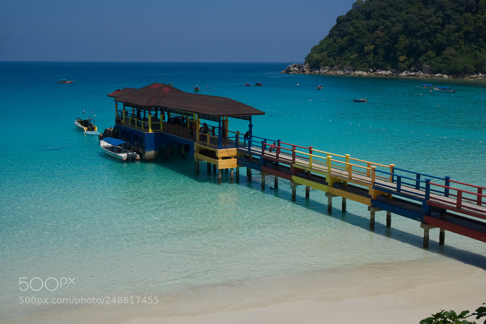 Sony a6500 sample photo. Clear water, blue sky photography