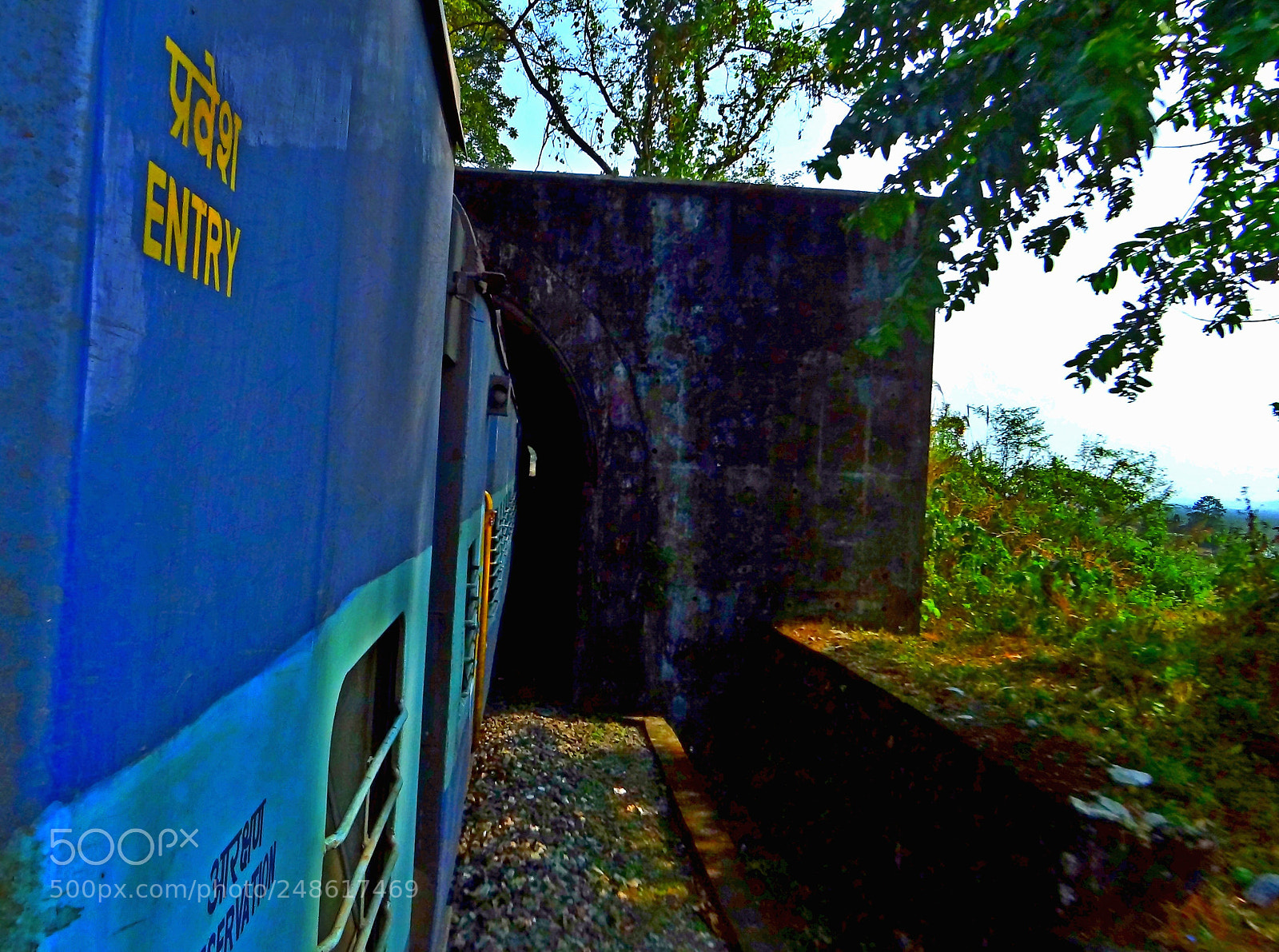 Sony Cyber-shot DSC-HX100V sample photo. Entry point photography
