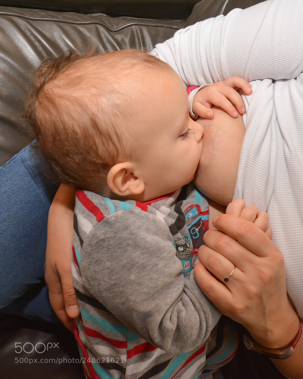Nikon D5200 sample photo. Four hands hug. photography
