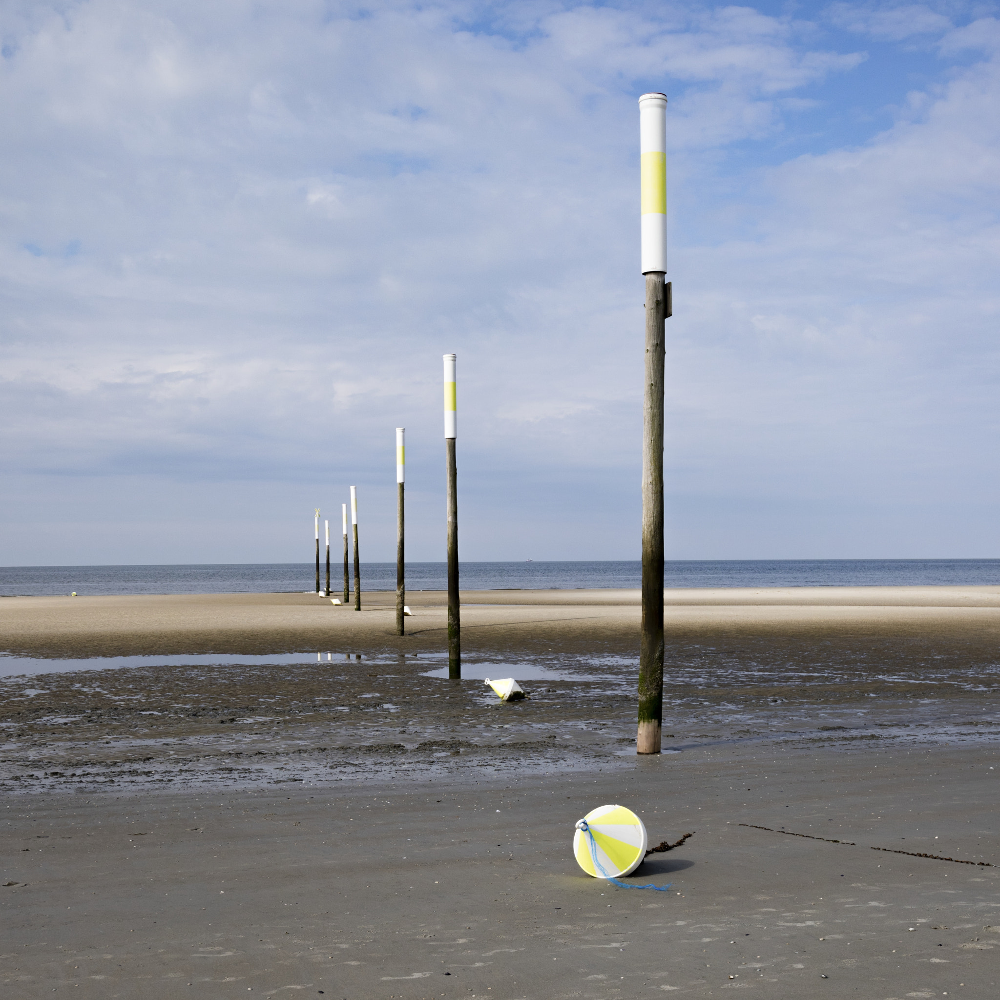 Canon EOS M3 + Canon EF-M 11-22mm F4-5.6 IS STM sample photo. Strand bei ording photography