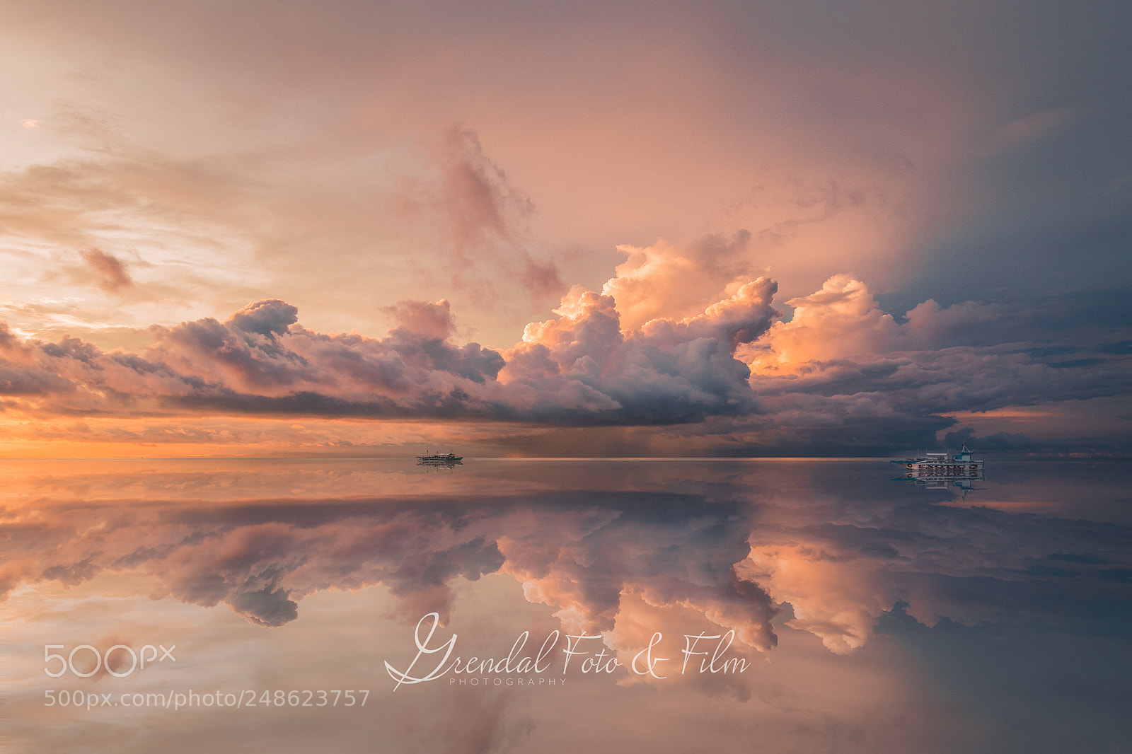 Canon EOS 7D Mark II sample photo. Calm sunrise in the photography