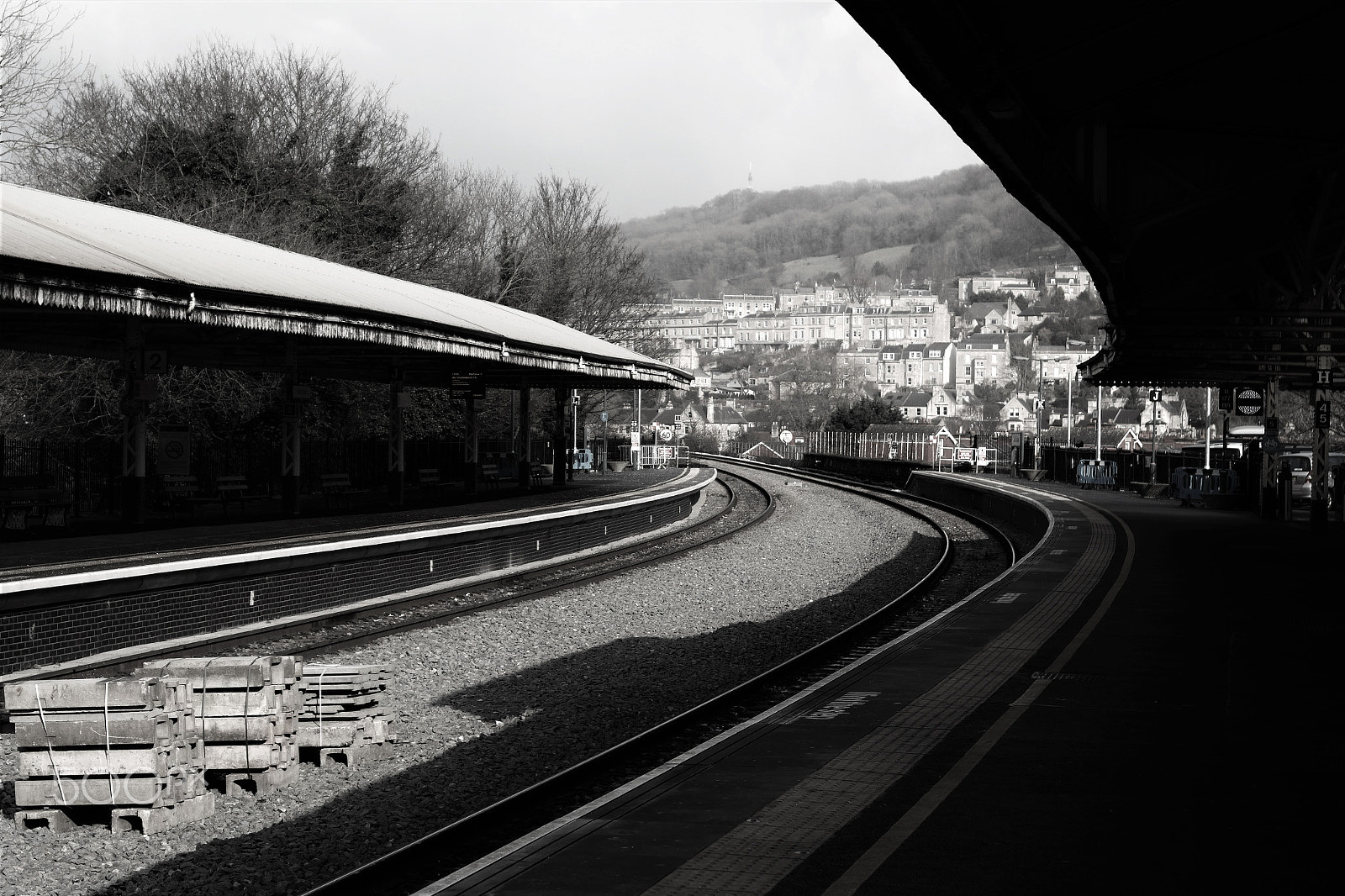 Samsung NX1000 sample photo. Dropdown delays photography
