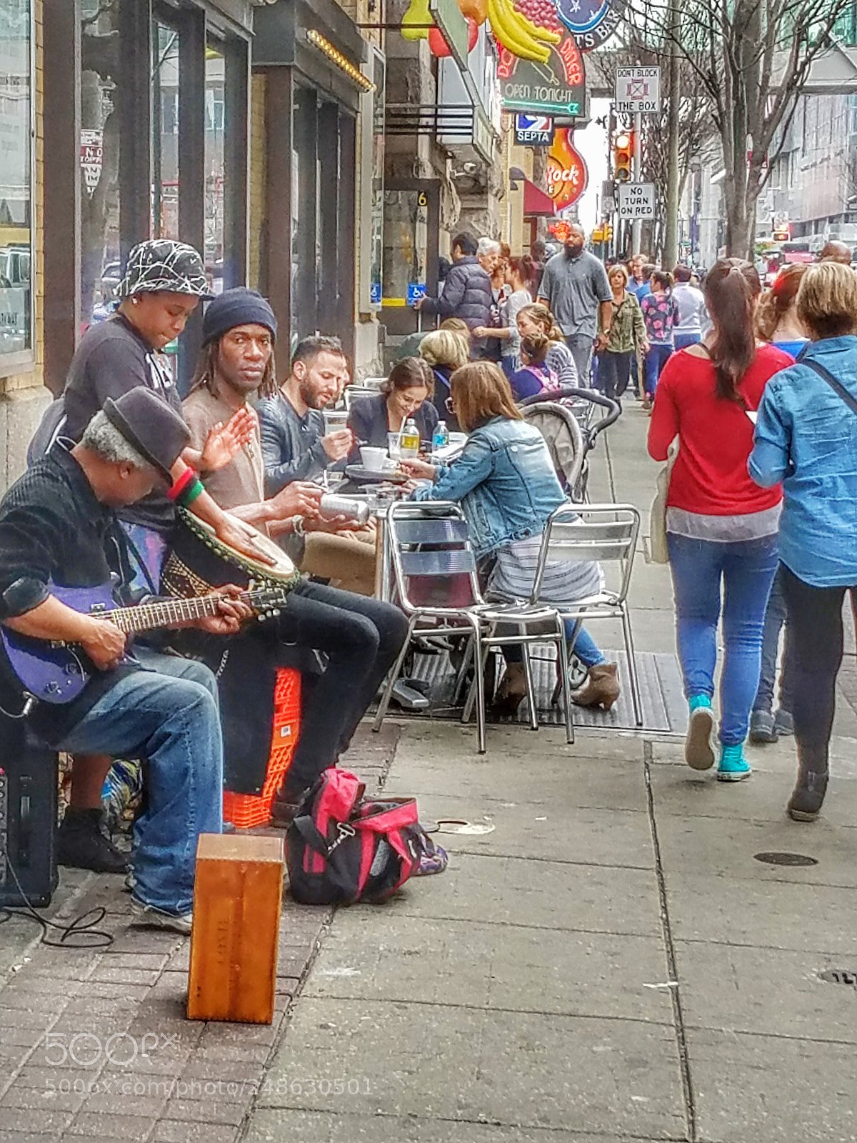 Samsung Galaxy S7 Edge sample photo. Philadelphia streets photography