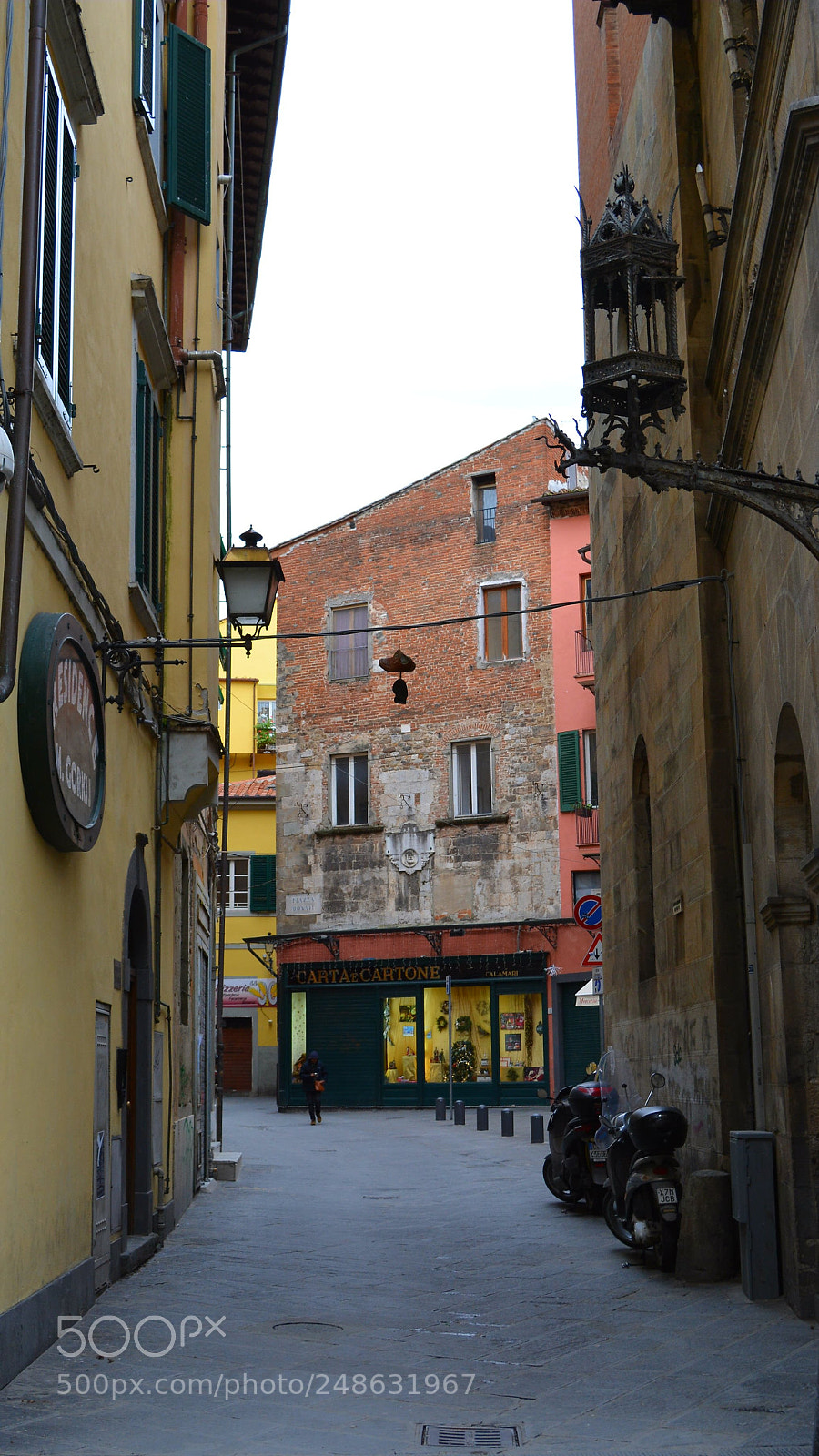 Nikon D5200 sample photo. Borgo stretto, pisa. photography