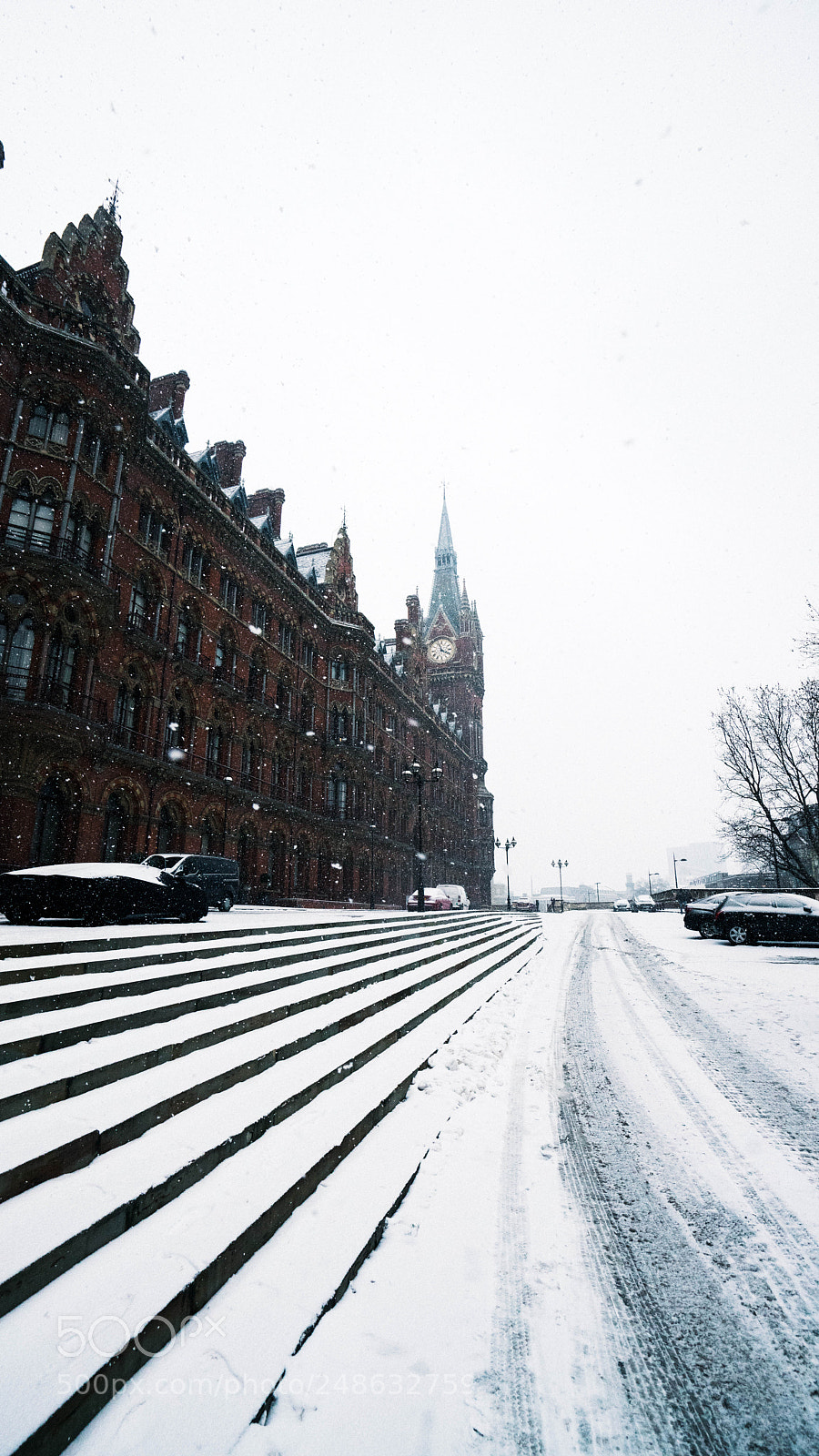 Sony a7R II sample photo. St pancras in the photography