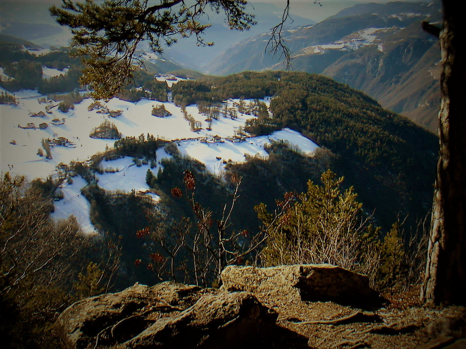 KONICA MINOLTA DiMAGE X sample photo. View to the valley of etsch photography