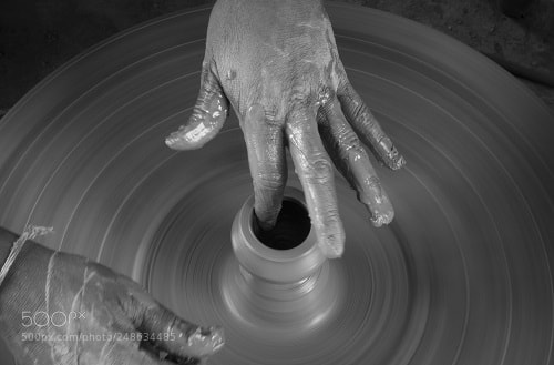 Sony DSC-RX100M5 sample photo. Hands of artisans photography