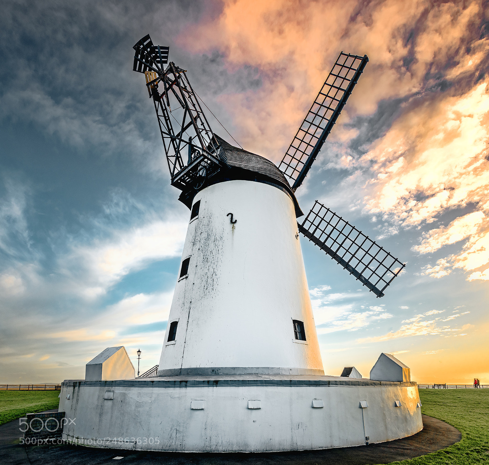 Nikon D800 sample photo. Lytham hdr dxo photography