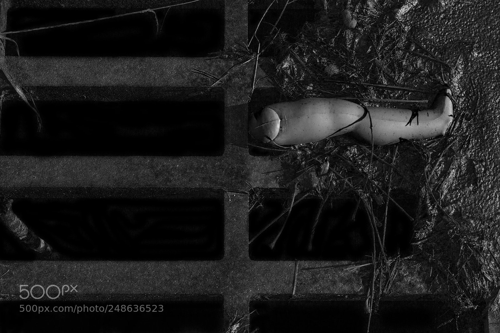 Canon EOS 60D sample photo. Broken then abandoned photography