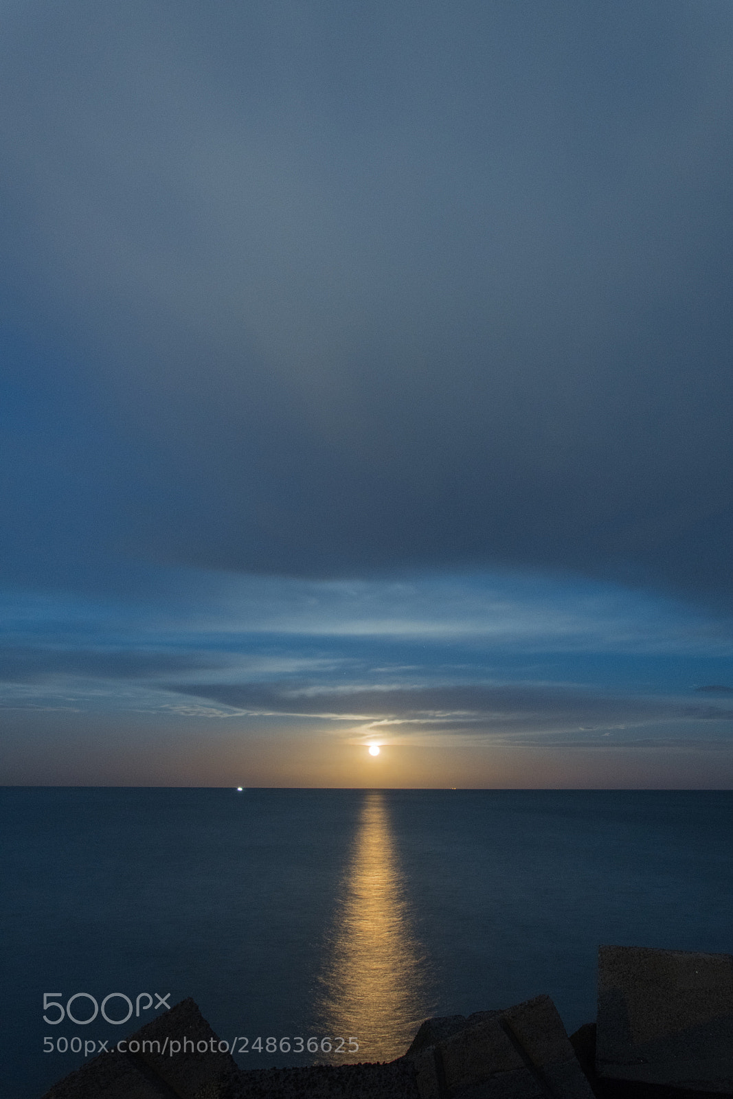 Nikon D7500 sample photo. Moonrise/mondaufgang photography