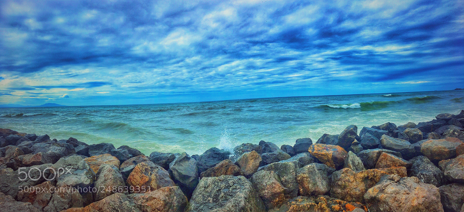 Apple iPhone SE sample photo. Sky stone sea photography