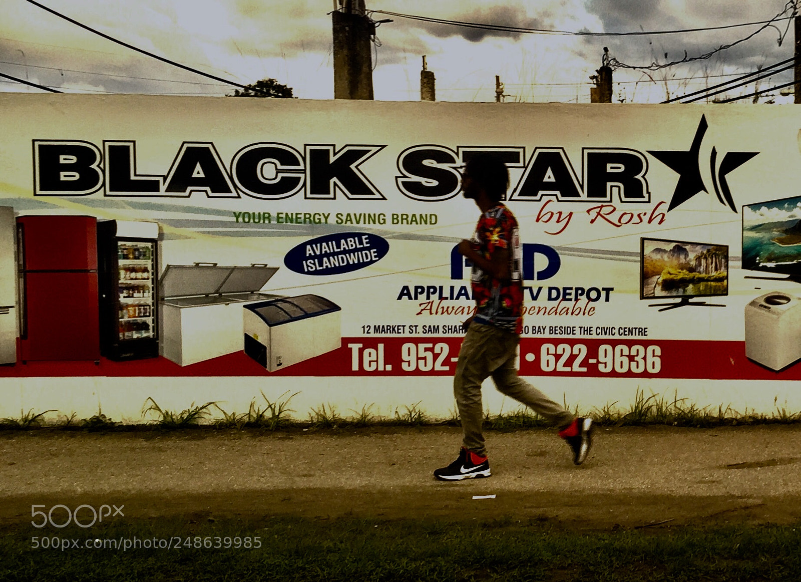 Apple iPhone 6 sample photo. Billboard walk photography
