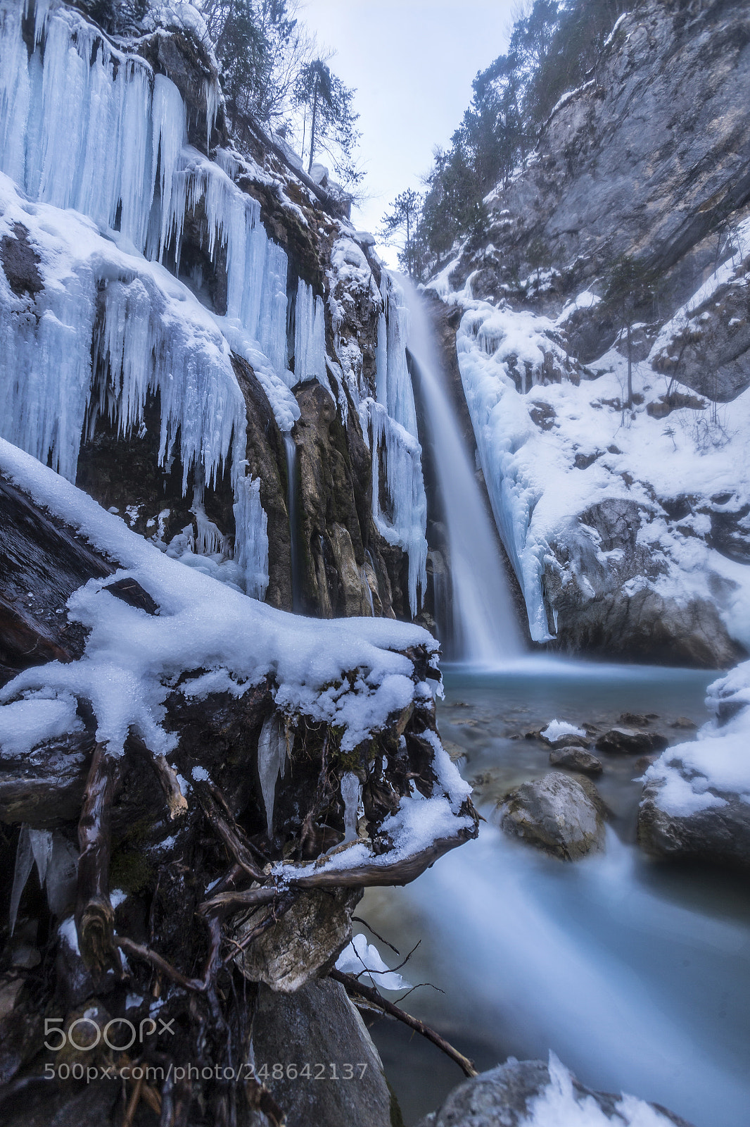 Canon EOS-1D X sample photo. Winter at tschauko waterfall photography
