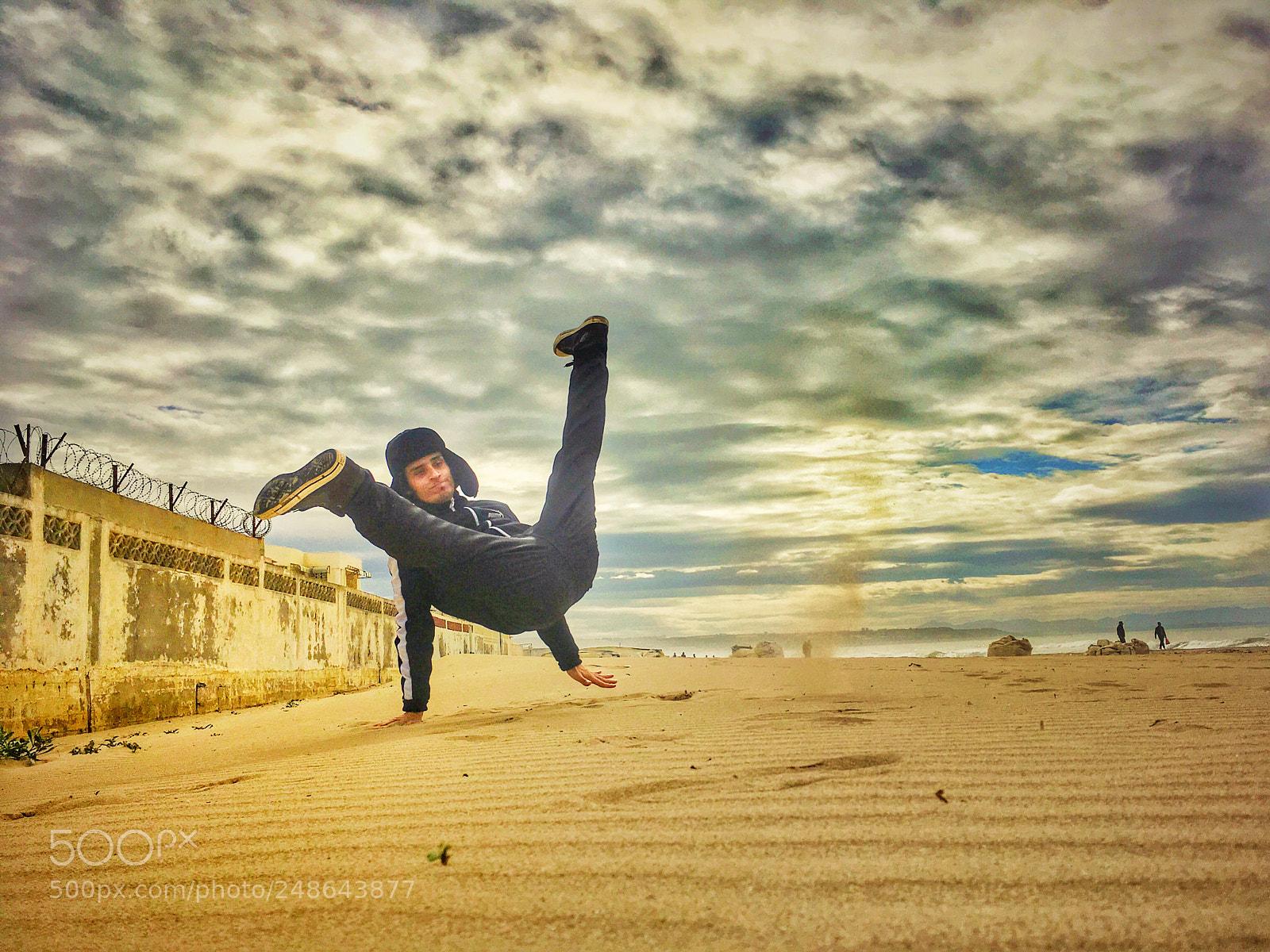 Apple iPhone SE sample photo. Break dance photography