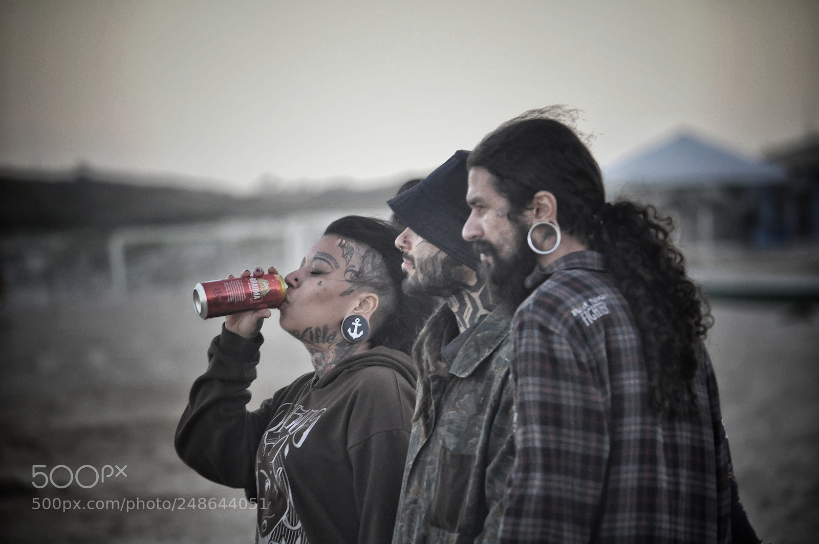 Nikon D5000 sample photo. Suspension friends... photography