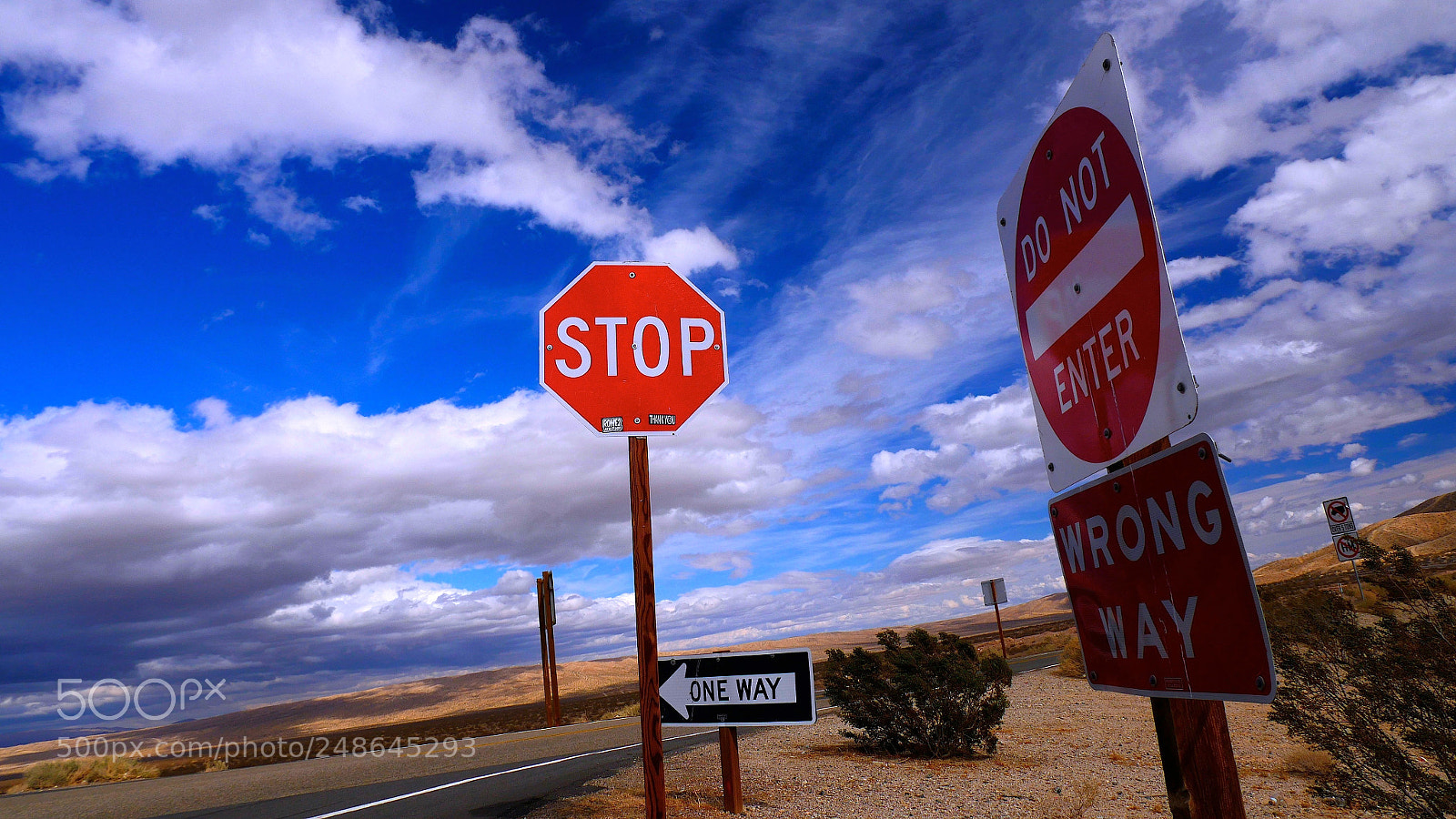 Panasonic Lumix DMC-GH4 sample photo. Road sign photography