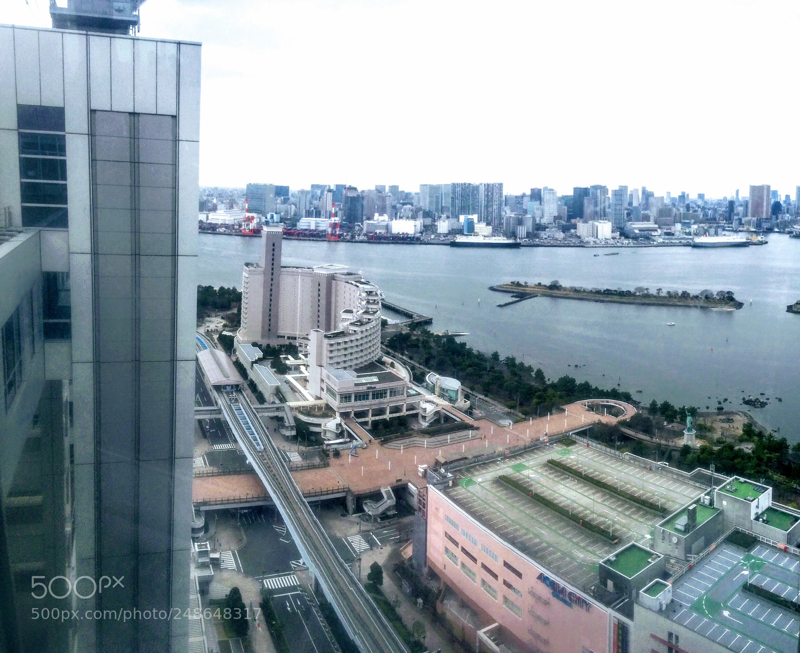 Apple iPhone 4S sample photo. Tokyo photography