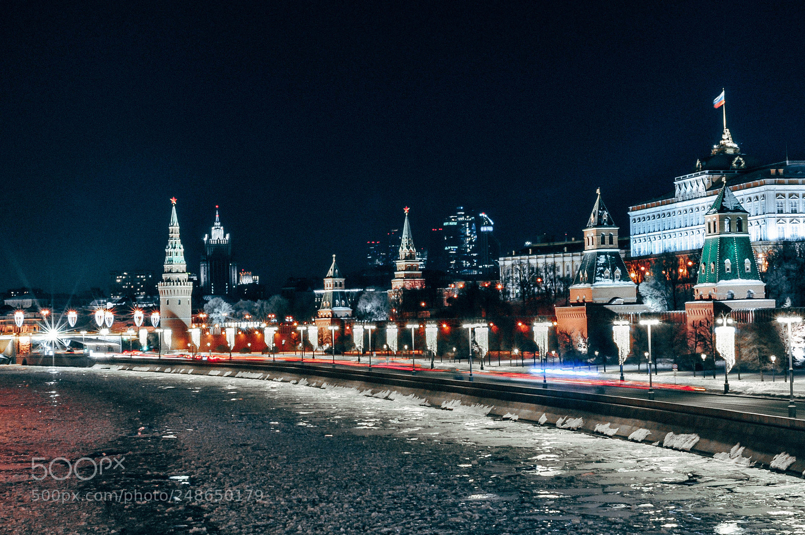 Nikon D5000 sample photo. Lights in moscow photography