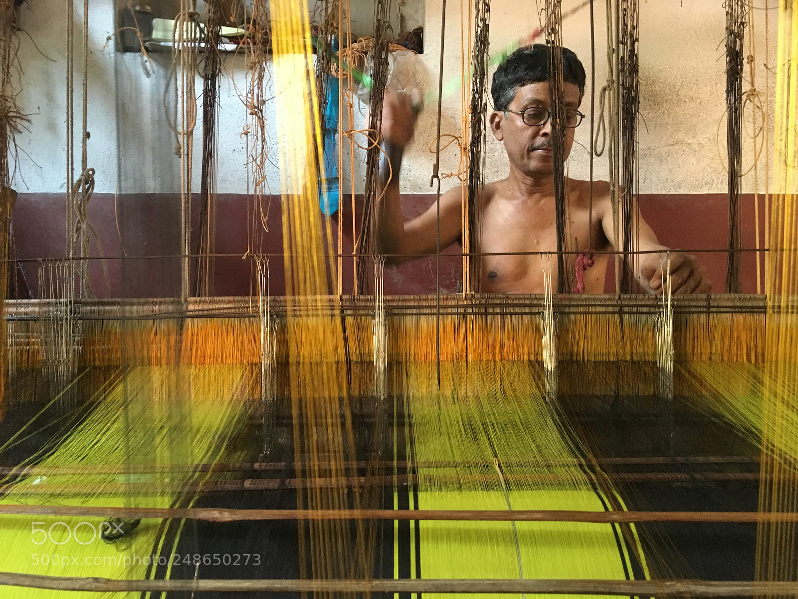 Apple iPhone SE sample photo. Handloom photography