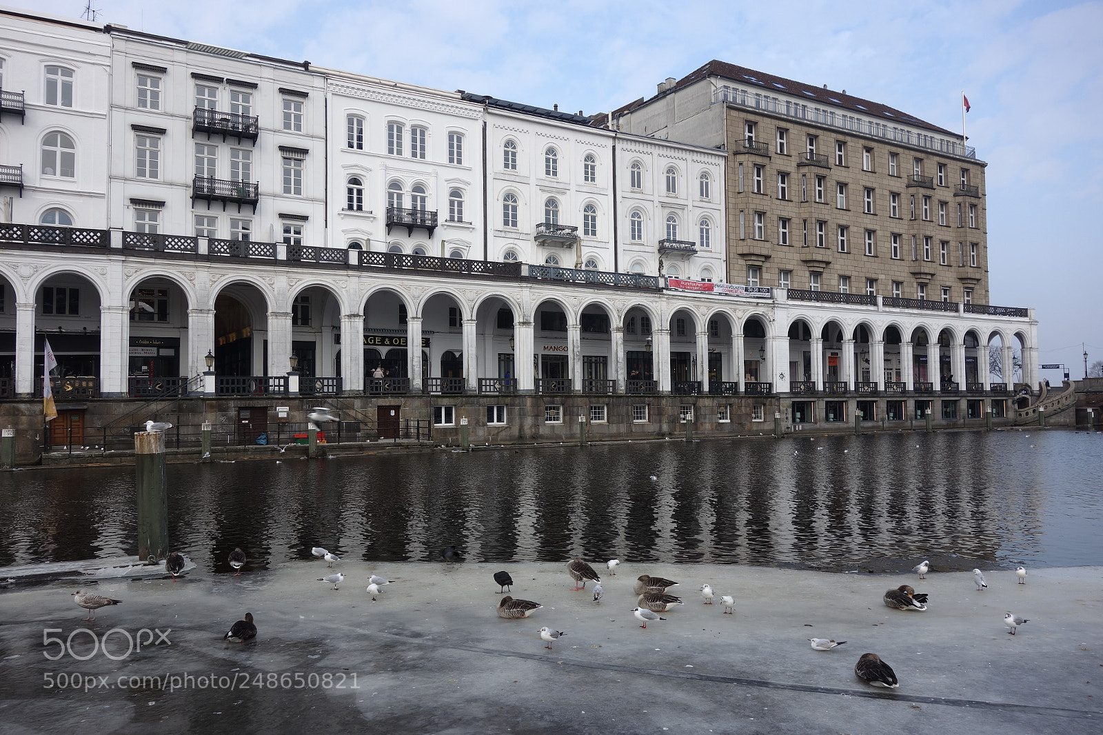 Sony Cyber-shot DSC-RX100 sample photo. Townhall photography