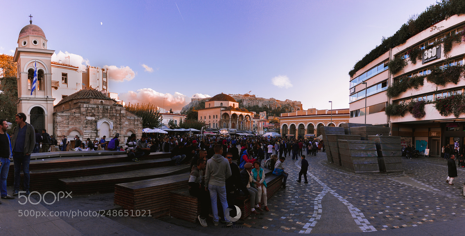 Canon EOS 700D (EOS Rebel T5i / EOS Kiss X7i) sample photo. Monastiraki square and acropolis photography