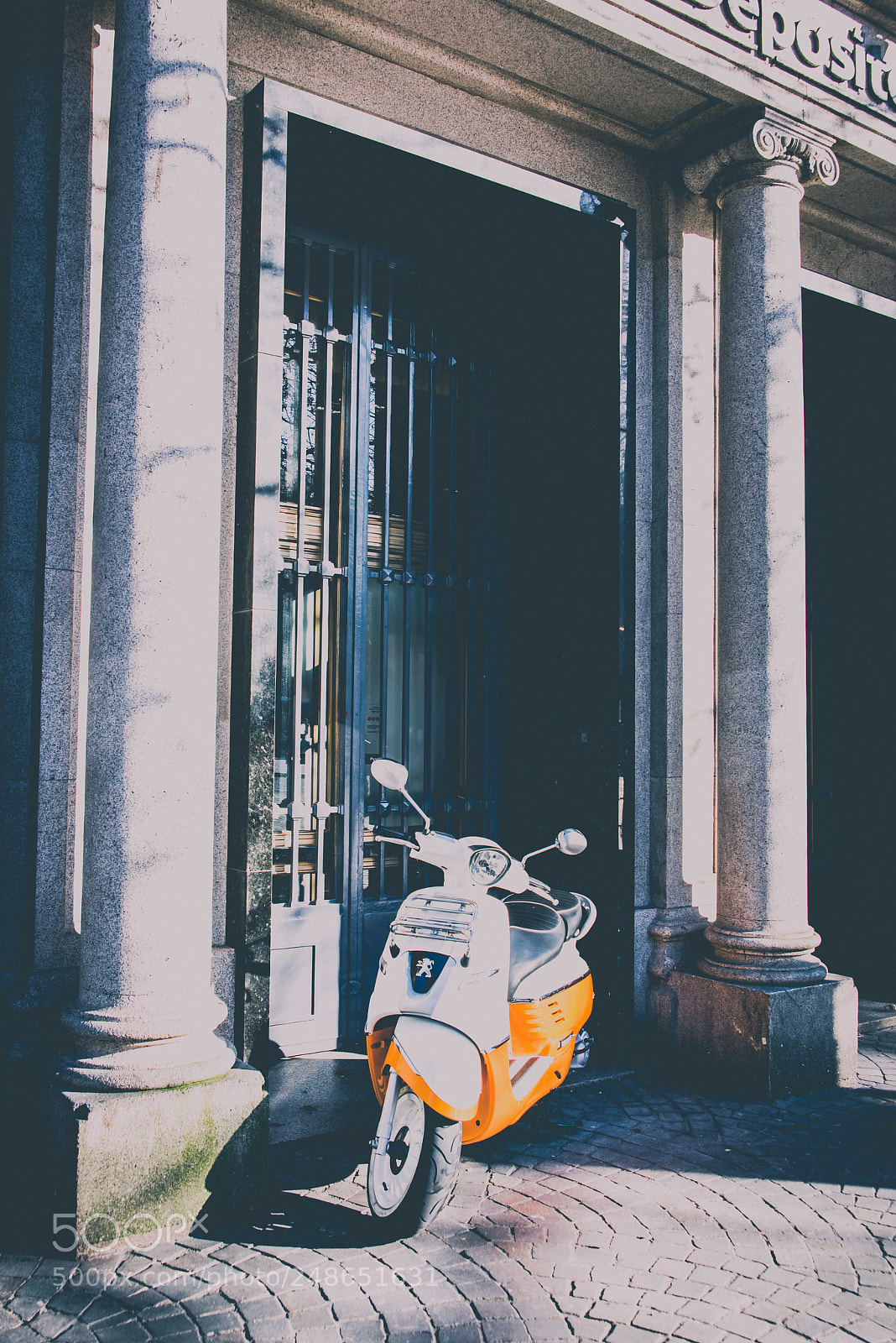 Nikon D810 sample photo. Orange scooter photography