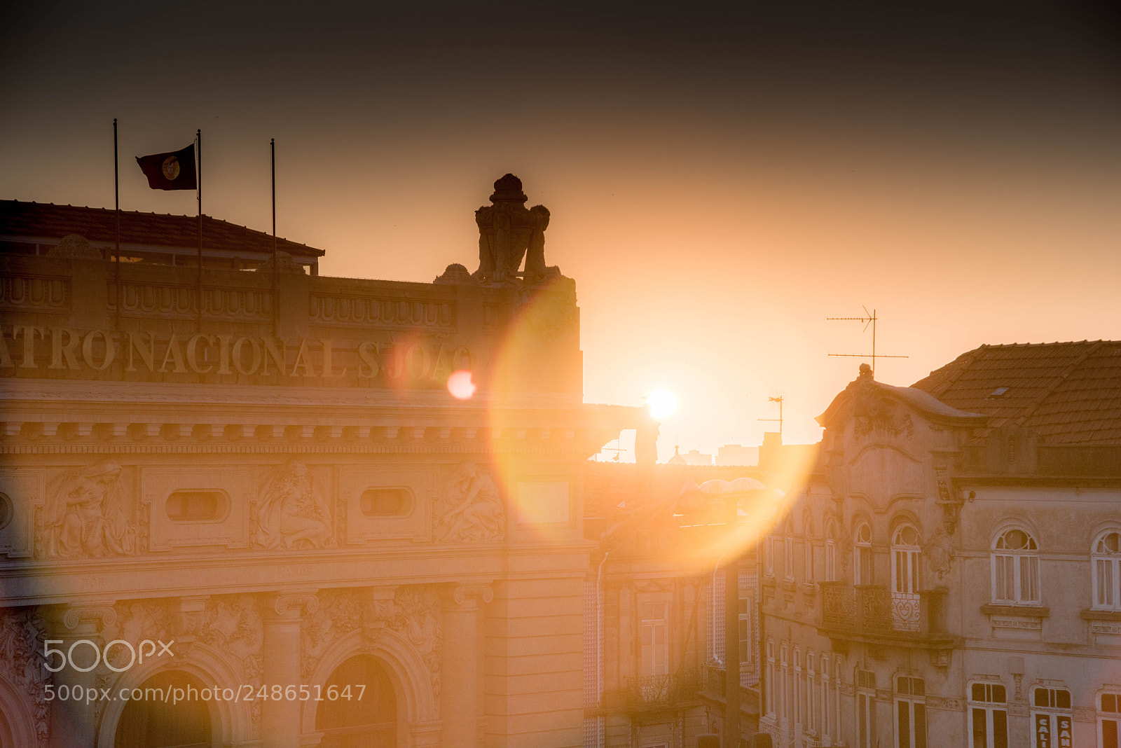 Nikon D810 sample photo. Sun over the theater photography