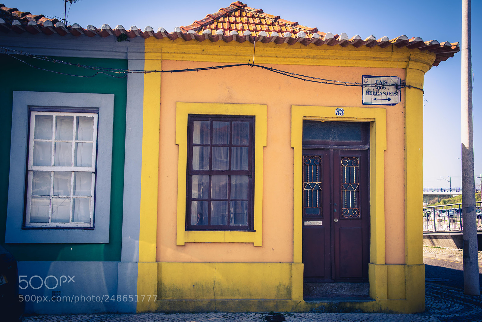 Nikon D810 sample photo. Yellow house photography