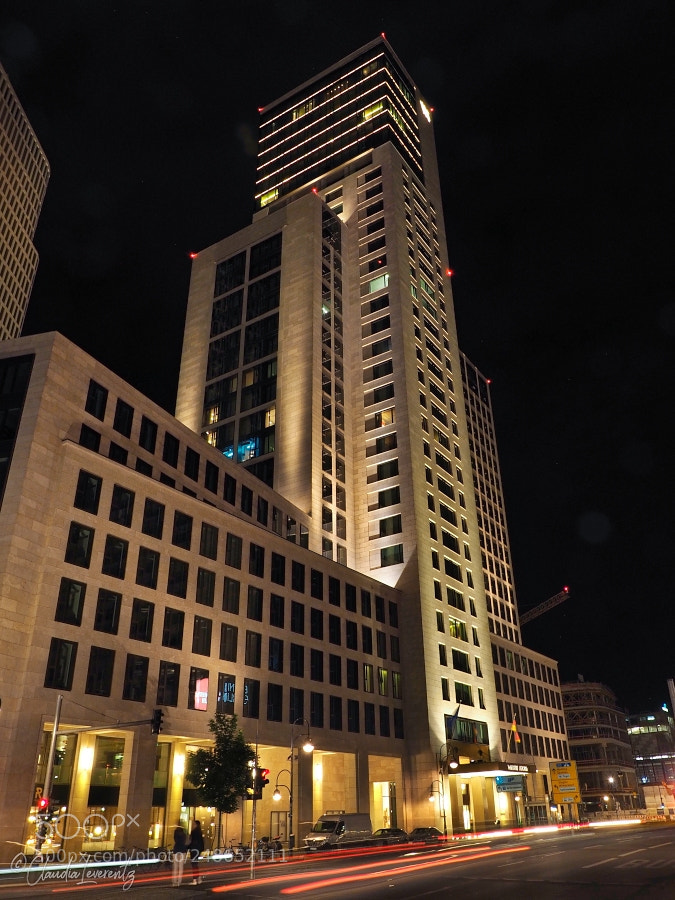 Olympus OM-D E-M1 sample photo. Berlin - waldorf astoria photography