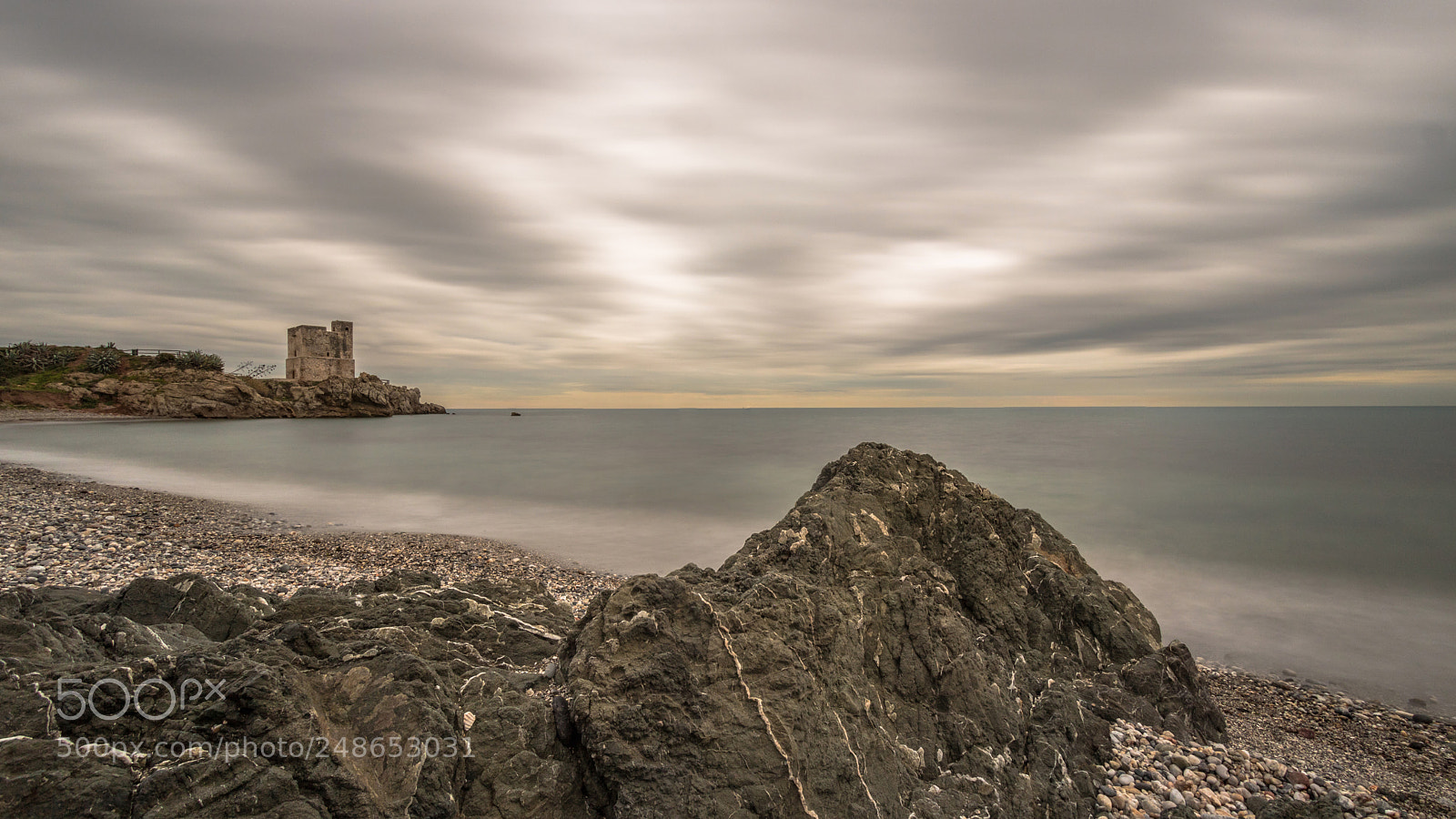 Canon EOS 750D (EOS Rebel T6i / EOS Kiss X8i) sample photo. Sky over rocks photography