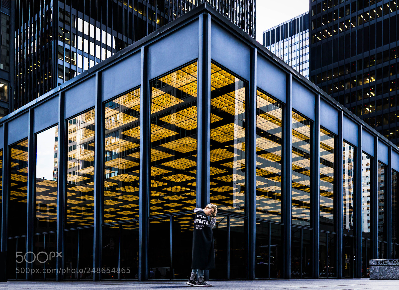 Sony a6000 sample photo. Td + blues + contrast+ shadows photography