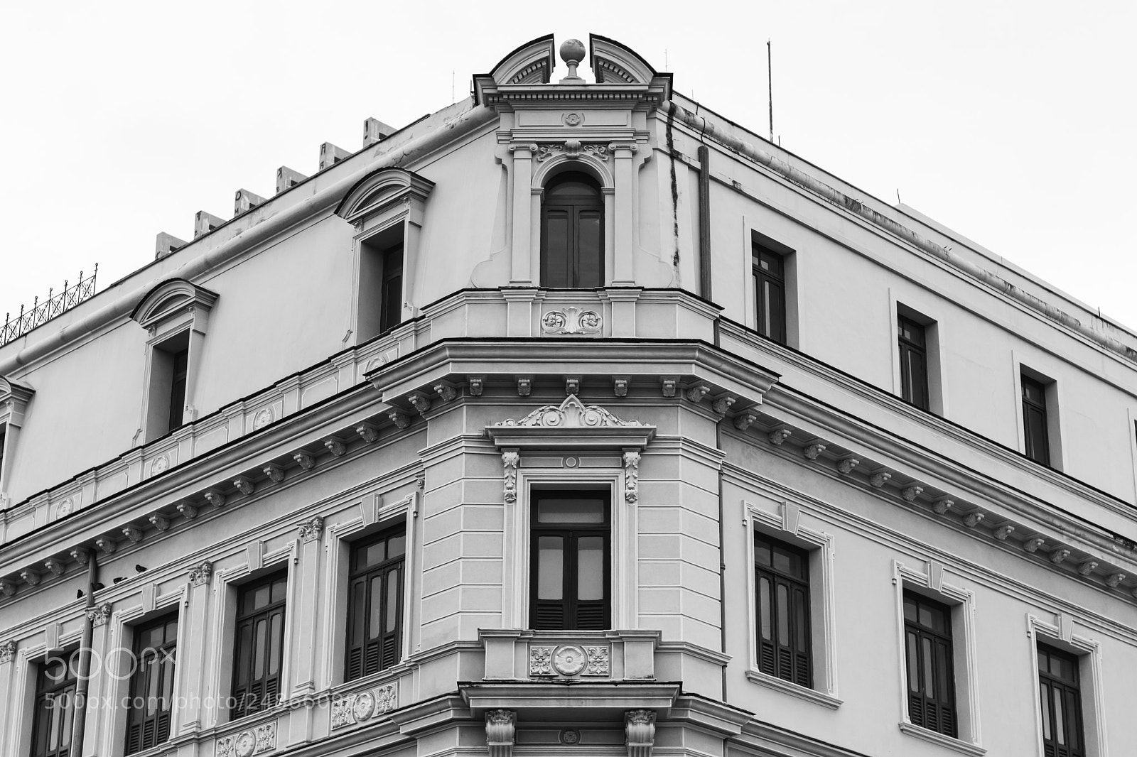 Canon EOS 80D sample photo. Old city photography