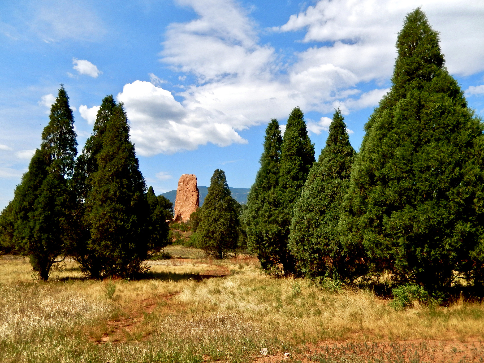 Nikon Coolpix S9500 sample photo. Garden of the gods 1 photography