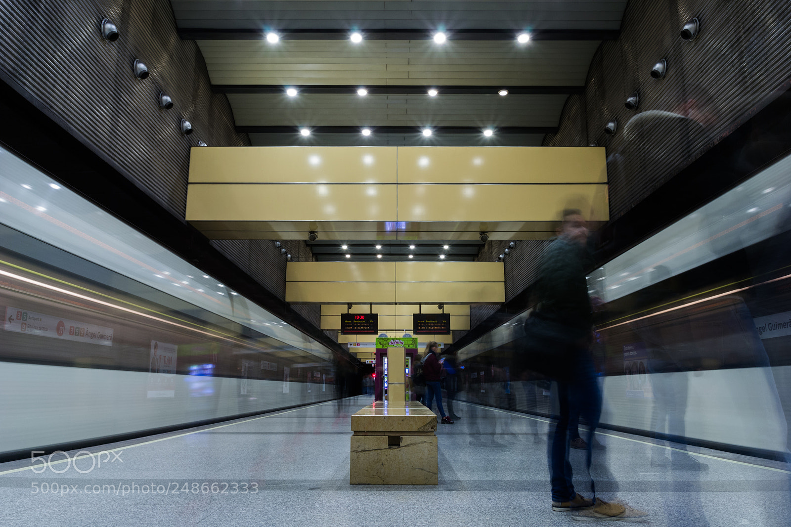 Nikon D3100 sample photo. Metro photography