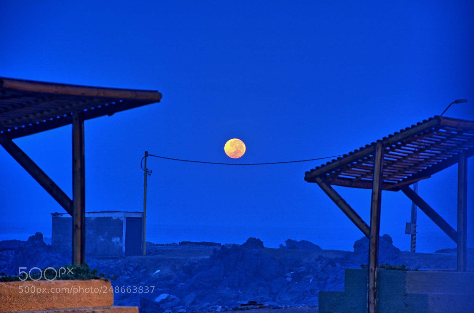 Nikon D5200 sample photo. Puesta de luna en photography