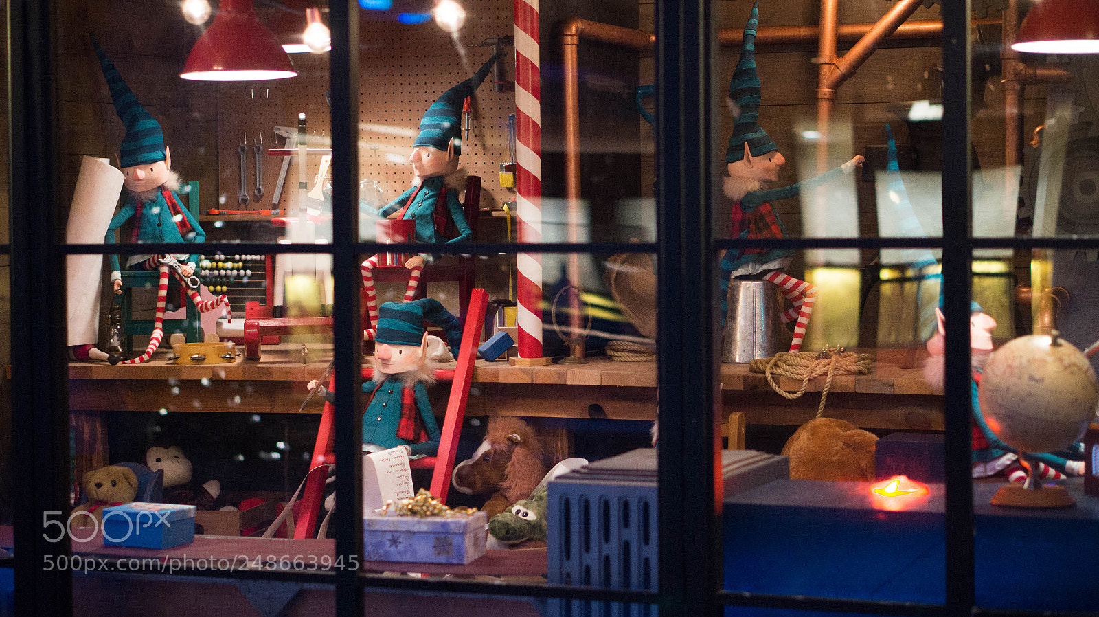 Sony Alpha a3500 sample photo. Christmas in montreal photography