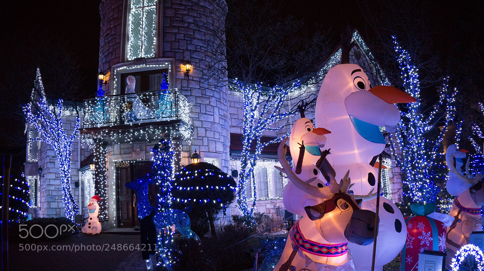 Sony Alpha a3500 sample photo. Christmas in montreal photography