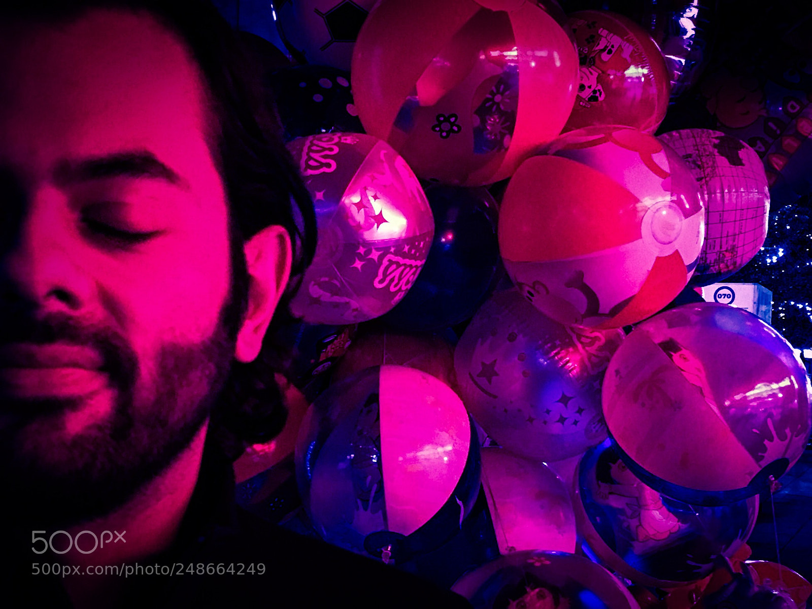 Apple iPhone 6s sample photo. Balloons photography