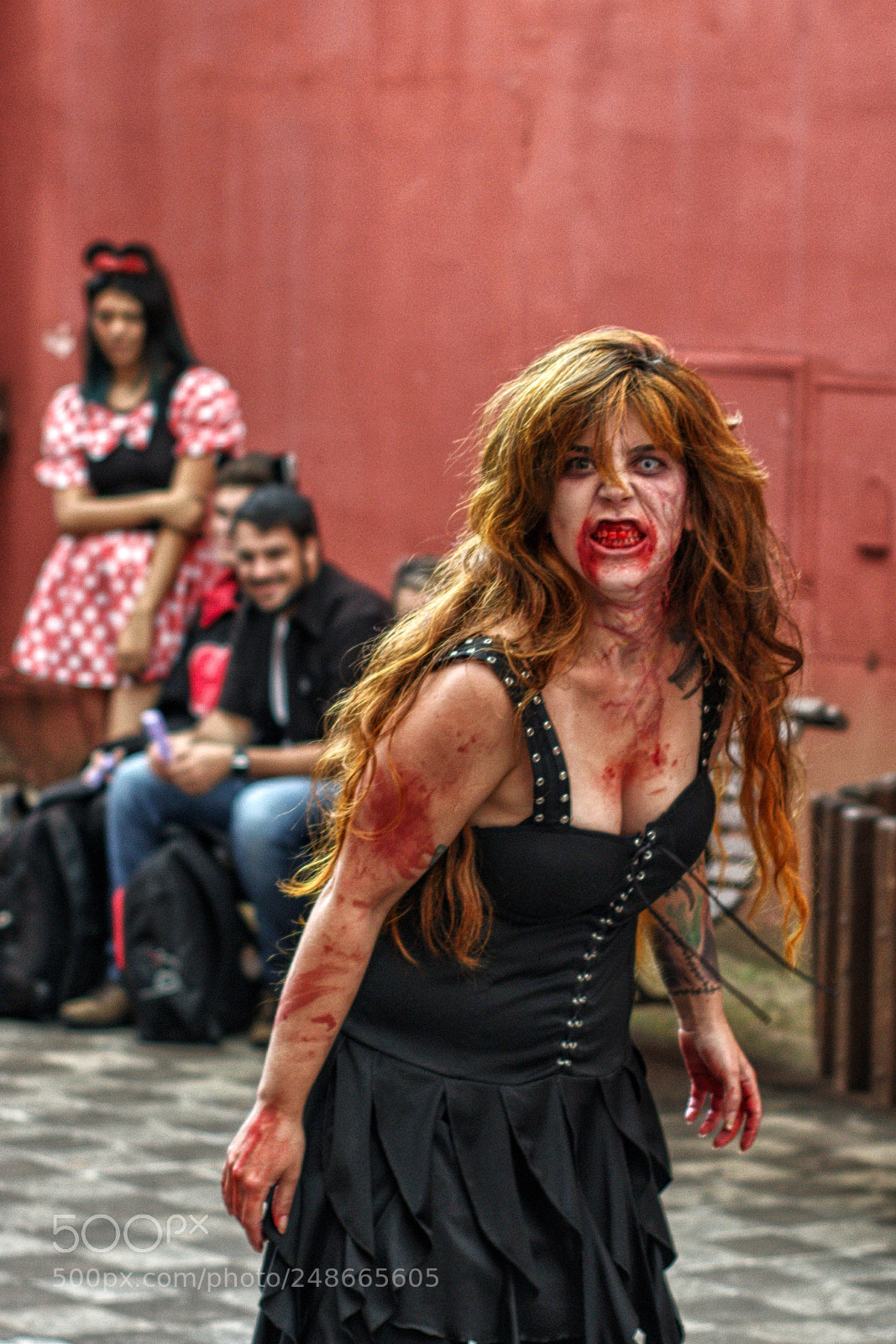 Canon EOS 750D (EOS Rebel T6i / EOS Kiss X8i) sample photo. Zombie photography