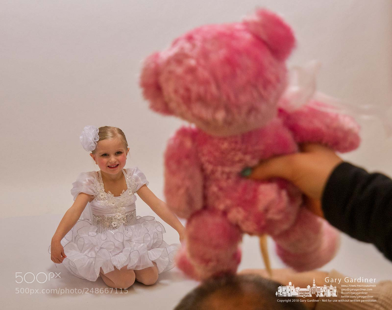 Panasonic Lumix DMC-G85 (Lumix DMC-G80) sample photo. Pretty in pink smile photography